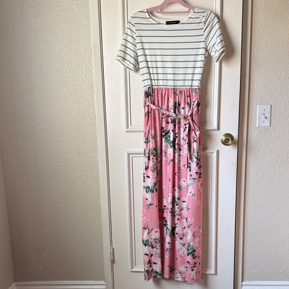 Merokeety Striped Floral Maxi Dress - Picture 2 of 8
